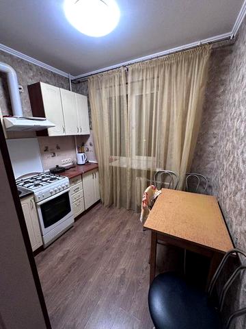 Сдам 2 ком квартиру на 1-2 мес