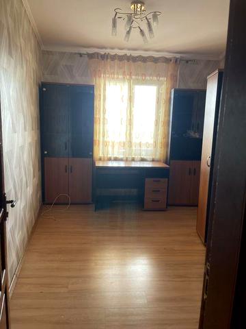 Здається на Жадова 4-х кімнатна квартира