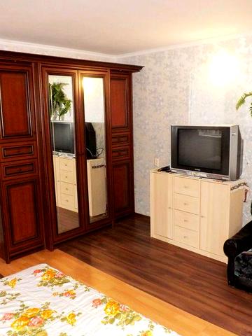 Здам 1-кім квартиру с. Святопетрівське вул. Виноградна, поверх 2, є газ