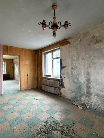 Продам 4к квартиру под ремонт на Калиновой