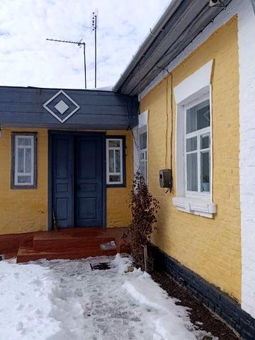 Продається житловий будинок у м. Ічня