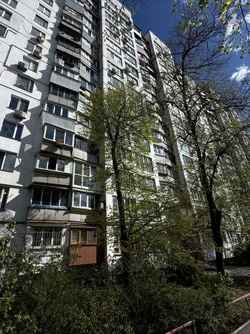 1 кімнатна  35 м2 Князя Р.Мстиславича /Жмаченко  М Дарниця 1 км