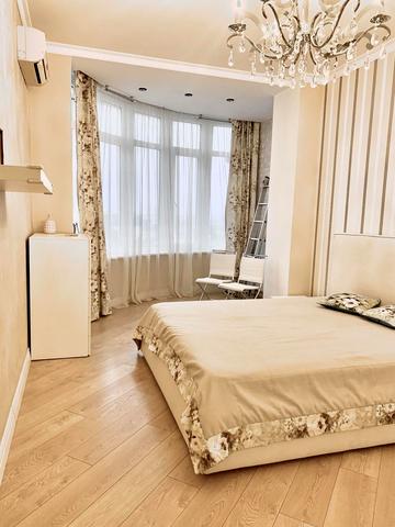 Базарна вул., 5/1