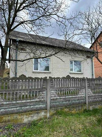 Продається цегляний будинок в місті Соснівка