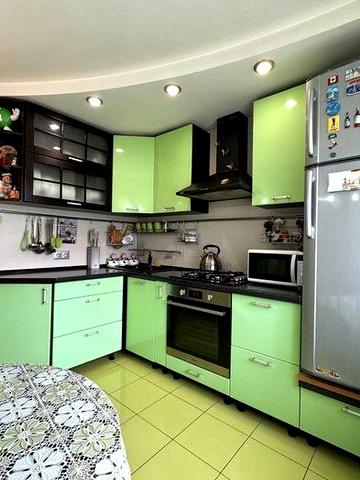 Продам 2 комнатную квартиру на Солнечном.