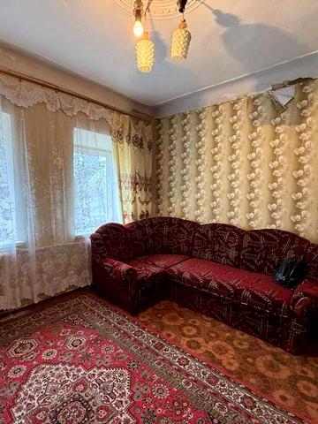 Квартира на землі, вул. Даля, центр міста! Потребує ремонту.