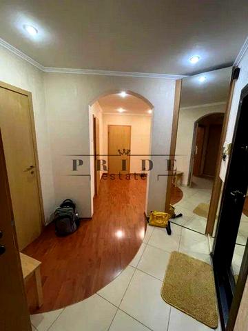 Продаж 2-х кімнатної просторої квартири.  Позняки. Дарницький р-н.  метро Позняки. вул. Бориса Гмирі 1/2
