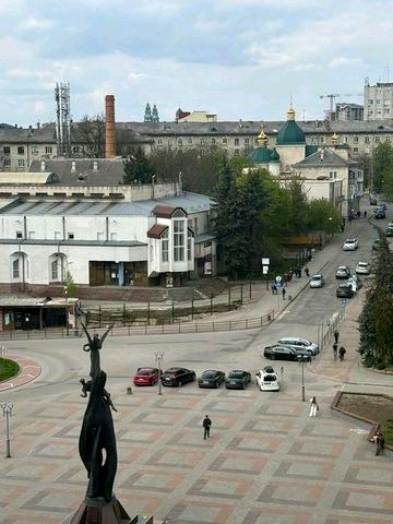 Продаж 2 кім вул.Героїв Єромайдану
