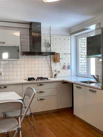 Саксаганського вул. 45, оренда 2-кімн. Без коміссійних!