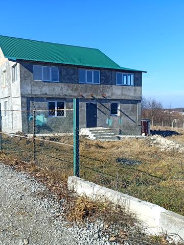 Берегового, 10