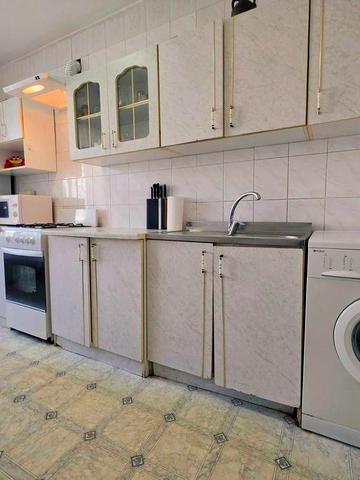 Оренда двокімнатної квартири 70m2 |м| Лісова