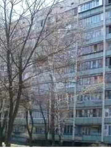 Гостинка . Поповича ( Волкова ) 14 . Лесной массив . Долгосрочно .