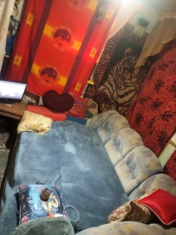 Сдам в оренду или обменяю дом на два выхода один хозяин 93 кв м общей  на пол дома  до 60кв м  с доплатой .