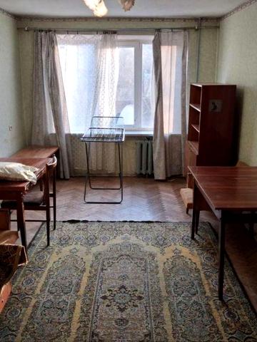 2-к квартира, окремі кімнати, вул. Милютенка 11