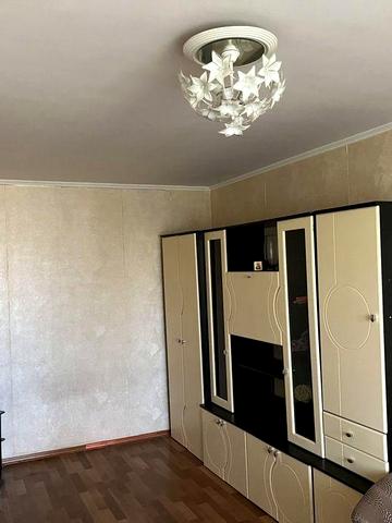 Сдаю хорошую однокомнатную квартиру в Октябрьском ( ул.Айвазовского)