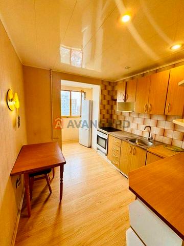 Без комиссии. Продам 2к кв на Слобожанском пр. Кирпичный дом 33000у.е