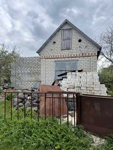 Сертифікат, продаж дачного будинку з документами.