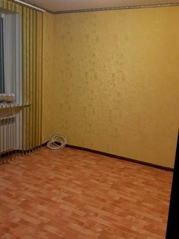 Продам однокімнатну квартиру Днстровська 8