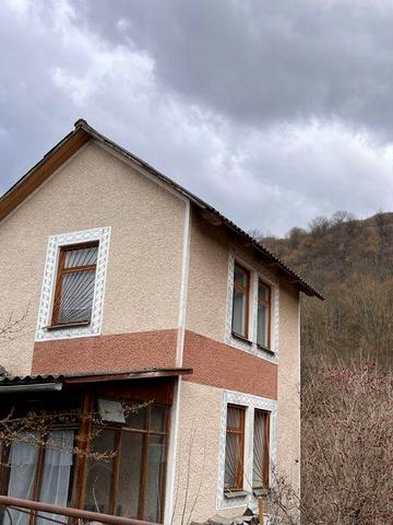 Дачний будинок з ділянкою, 2 км від м. Чортків