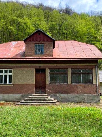 Продається житловий будинок 113.5 м.кв смт. Коропець