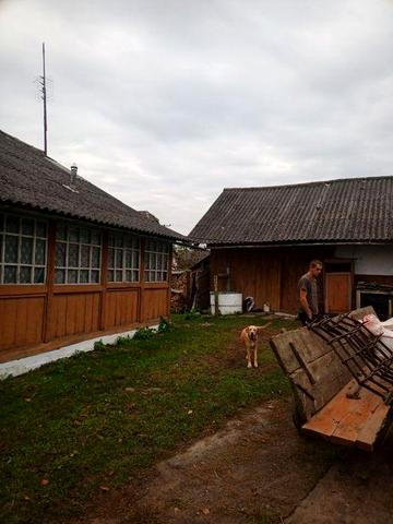 Продам будинок в селі з ділянкою і городом