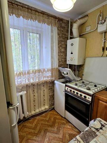 2к кв на Вишеньці. Вільна