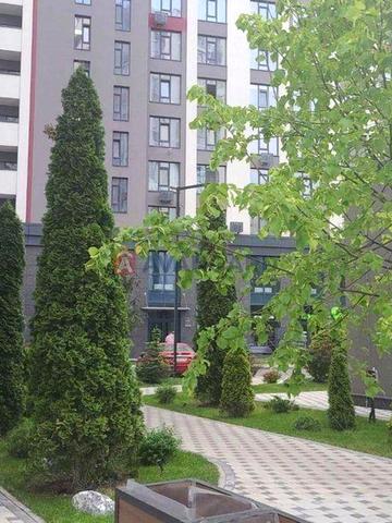 ЖК  Сучасний квартал, 1 кімнатна,  єоселя євідновлення  Любомира  Гузара  під ремонт