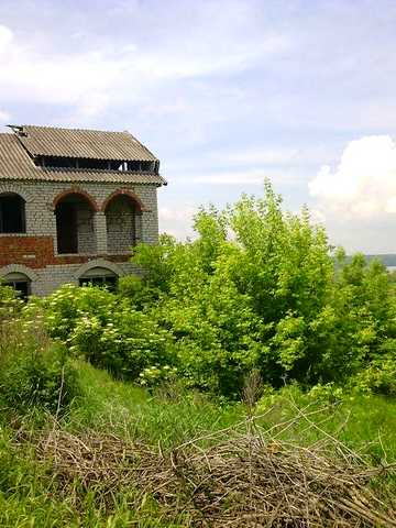Екологічна заміська нерухомість.Ціну знижено.