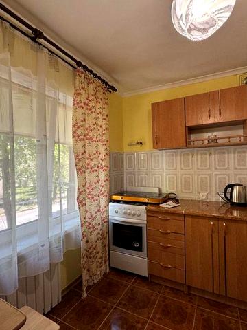 Оренда 1-км квартири, 34 м2, 2 пов, вул. Тихого, поруч Центр