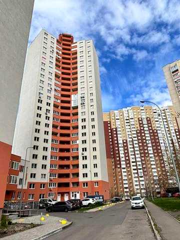Продаж однокімнатної квартири на Милославській 18