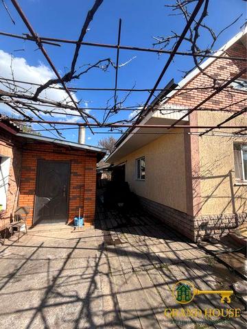 Оренда будинку на Червоній БЕЗ КОМУНАЛЬНИХ ПЛАТЕЖІВ