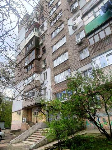 Продам  велику 2к квартиру  (р-н. просп. Івана Мазепи)/СЕРТИФІКАТ