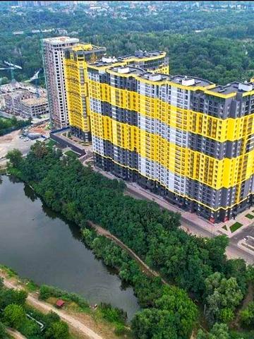 Продаж 1 кім. на 11 поверх. 41.6 м²  ЖК Медовий вул. Кадетський Гай 10 Севастопольська площа.