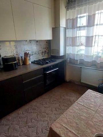 Продам 3 к. квартиру м. Перемога 3 киломерта