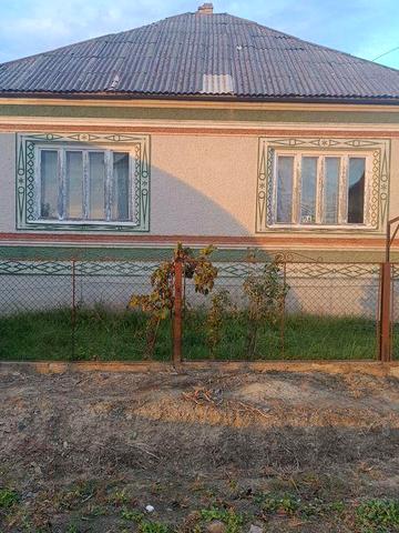 Продається будинок  в с.Страбичево