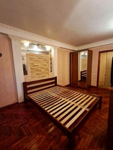 Сдам 2 ком.кв.ПОЛЯКОВА 7.000 гр.