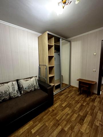 Володимира Гнатюка вул., 30