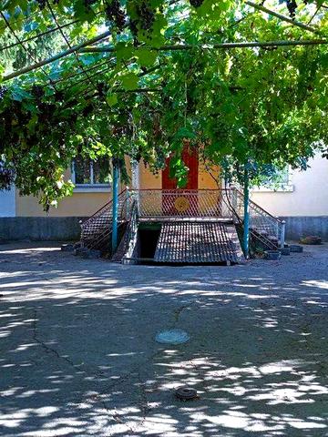 Продам будинок у м. Апостолове