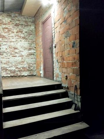 "Будинок для тривалої оренди в селещі міського типу Зашків"
  Вул. Мармаша 38.

Трьох кімнатна, є вана; кухня; кладовка; прихожа; два коридори; веранд