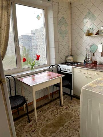 Аренда 1к 33кв м 8й/9и газплита, м. Студенческая 3мин