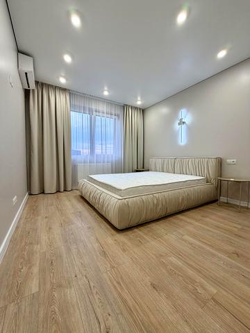 None 83900 USD
