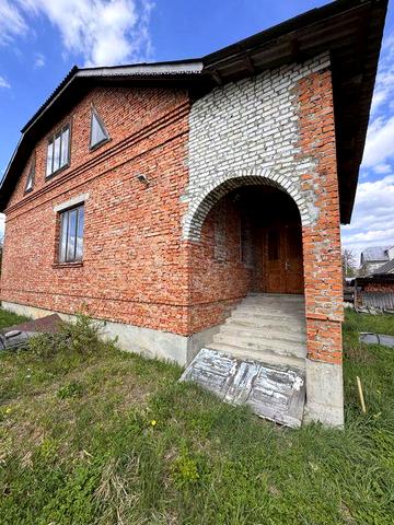 Цегляний будинок 195 м² у Брошнів-Осаді | 10 сот | 3 фази та Газ