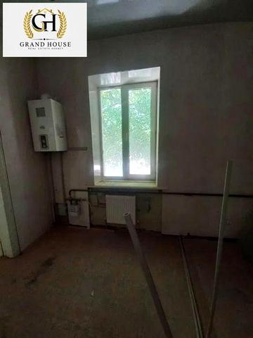Продам 2 кім квартиру Центр Пашутінська