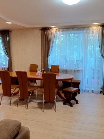 None 124000 USD