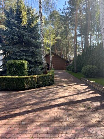 Продаж Будинку  в закритому котеджному містечку