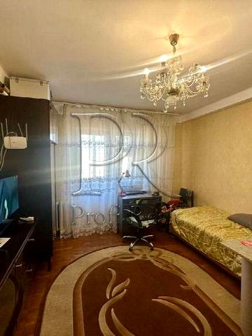 Продаж 2 кімн. квартири за адресою вул. Автозаводська, 25