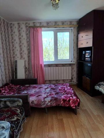 Сдам однокомнатную квартиру  на даче в Боярке.Параметры: комната 16 м кухня 11м