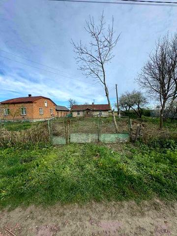 Продаж: будинок та земельна ділянка 25 сот. с. Смереків