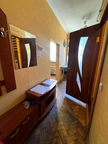 Здається 1 кім квартира з меблями та ремонтом