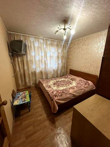 Сдам свою двухкомнатную квартиру на Горизонте/Бульвар Антоновича 4/